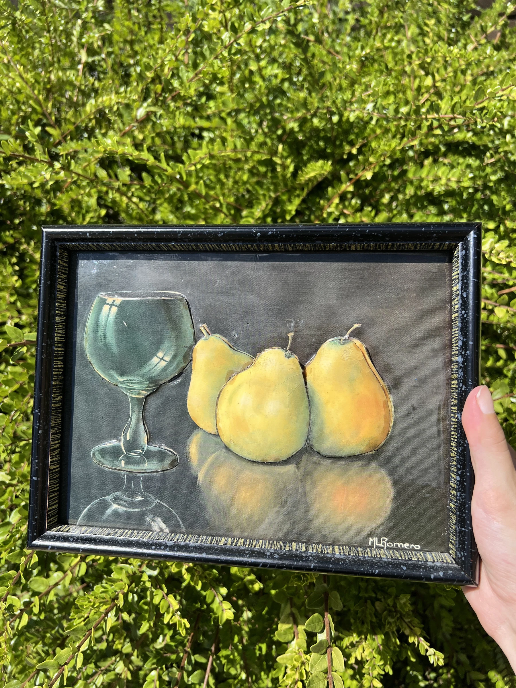 🍐 Tableau en relief signé MLRomero – Nature morte poires & verre – Vintage